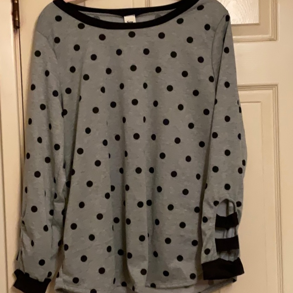 Nwot sew in love long sleeve tee
